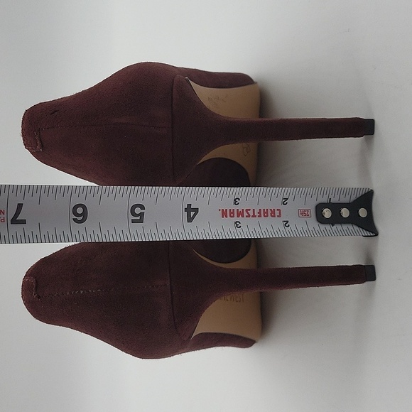 1752- Nine West Tatiana Suede Women's Heel Size 8 Wine Color - Picture 5 of 10
